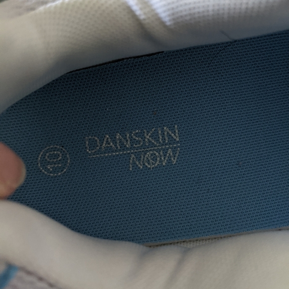 Danskin now sneakers - Picture 3 of 9
